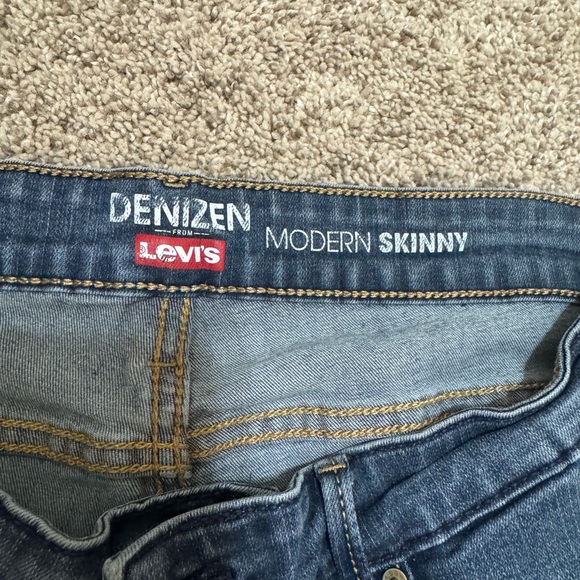 Levi’s Denizen Modern Skinny Jeans Size 10M Medium Wash Stretch Denim - Picture 2 of 11